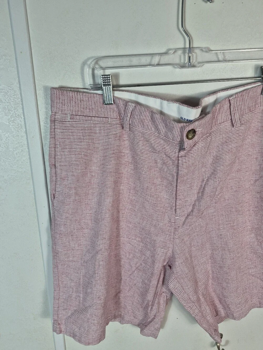 Old Navy Men's Slim Ultimate Micro-stripe Linen Blend Shorts Red Size 38 NWT